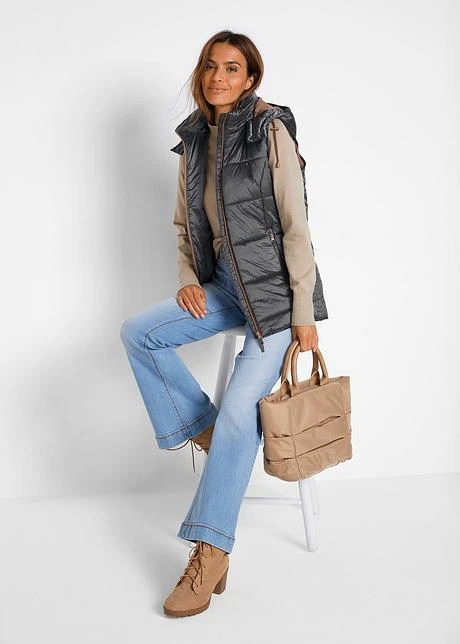 Gilet Sans Manches Matelassé à Capuche Amovible 4 Gilet Sans Manches Matelassé à Capuche Amovible – Image 4