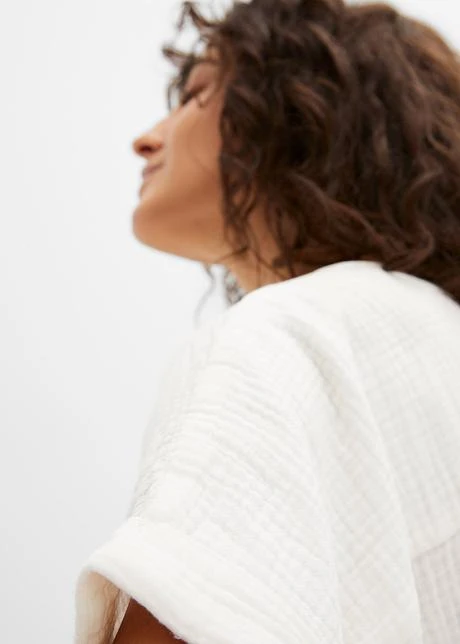 Blouse En Mousseline Avec Patte De Boutonnage Et Poche 5 Blouse En Mousseline Avec Patte De Boutonnage Et Poche – Image 5