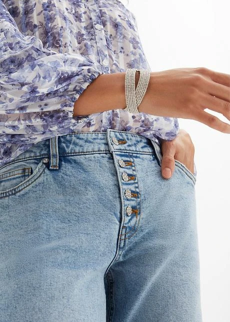 Jean Mom Avec Boutons Recouverts De Strass 5 Jean Mom Avec Boutons Recouverts De Strass – Image 5