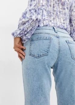 Jean Mom Avec Boutons Recouverts De Strass 11 Jean Mom Avec Boutons Recouverts De Strass -Mode Femme 23204600 8sRX2J4b